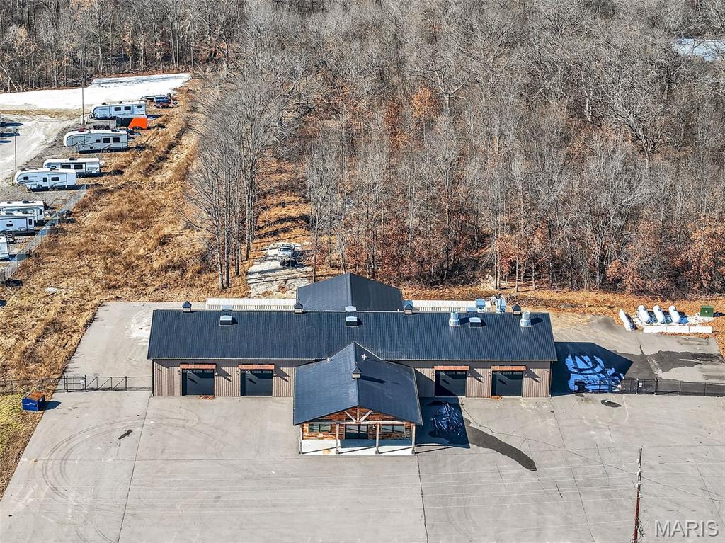 1834 W Outer Highway 61 Property Photo 6