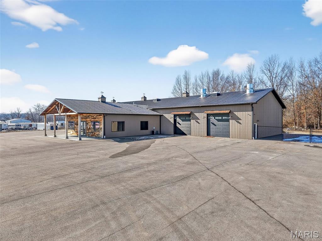 1834 W Outer Highway 61 Property Photo 43