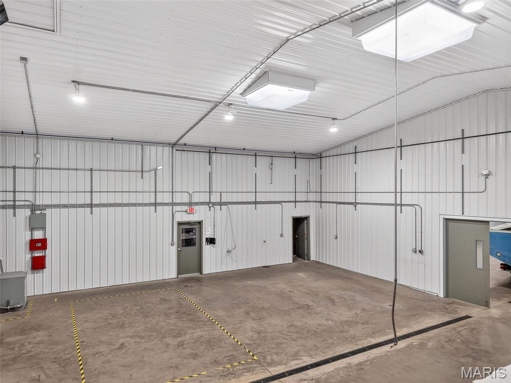 1834 W Outer Highway 61 Property Photo 50