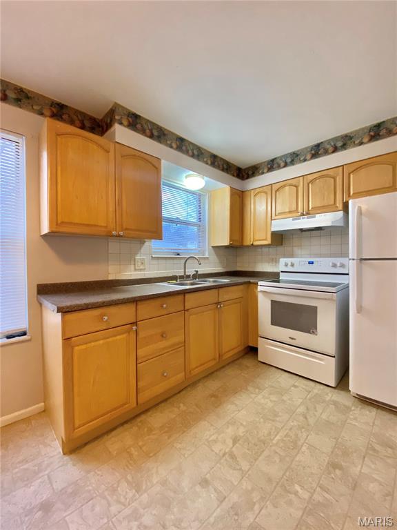 3865 Crest Circle Property Photo 6