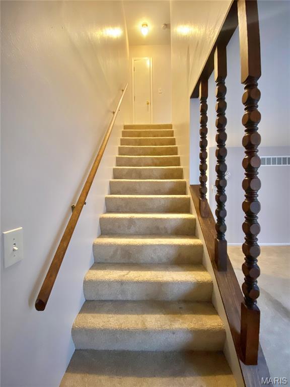 3865 Crest Circle Property Photo 9