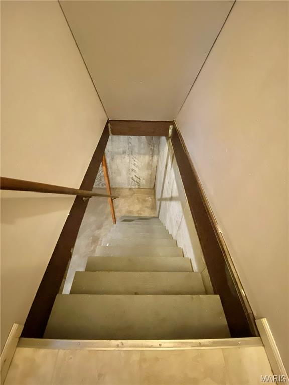 3865 Crest Circle Property Photo 15