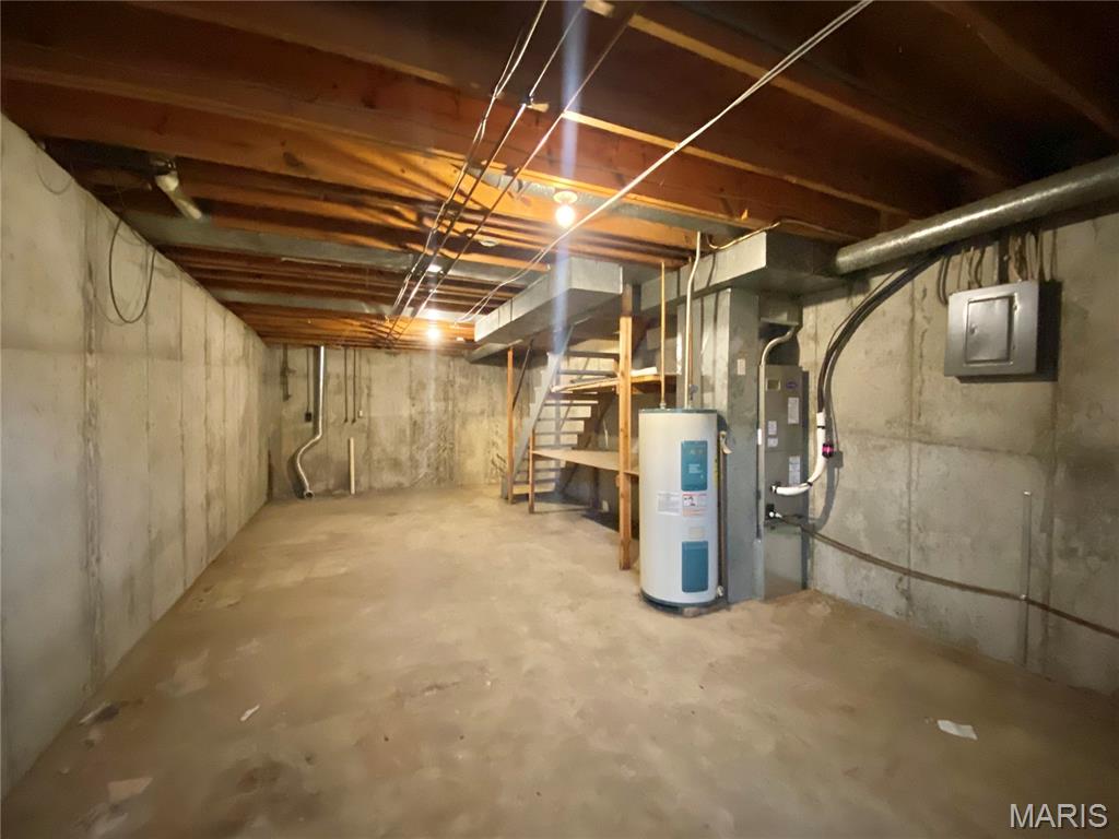 3865 Crest Circle Property Photo 18