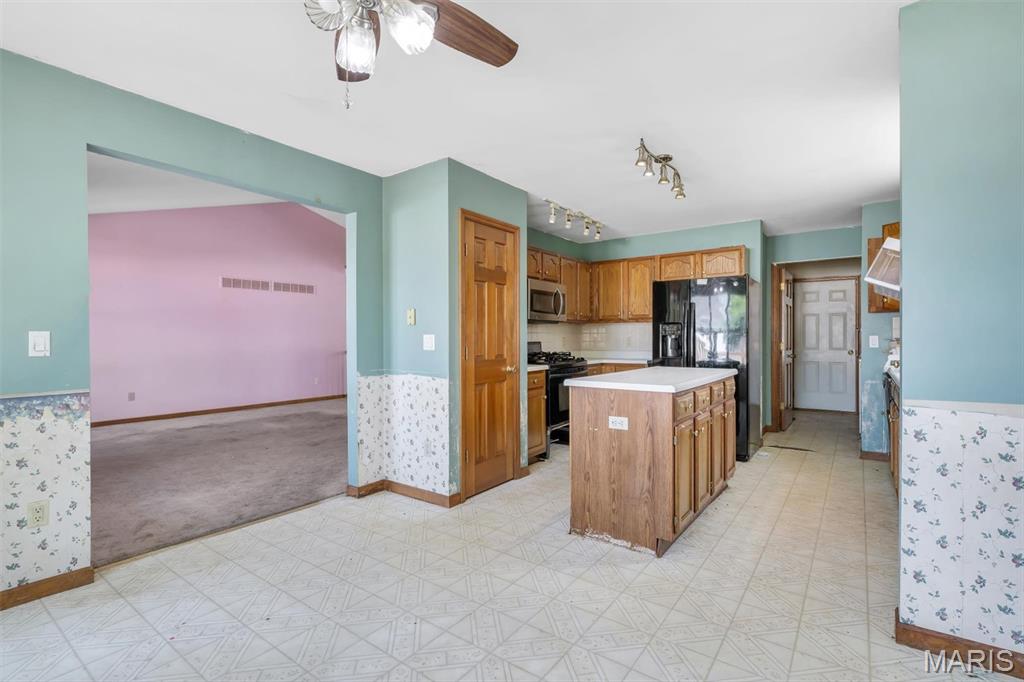 1828 Chateau Du Mont Drive Property Photo 13