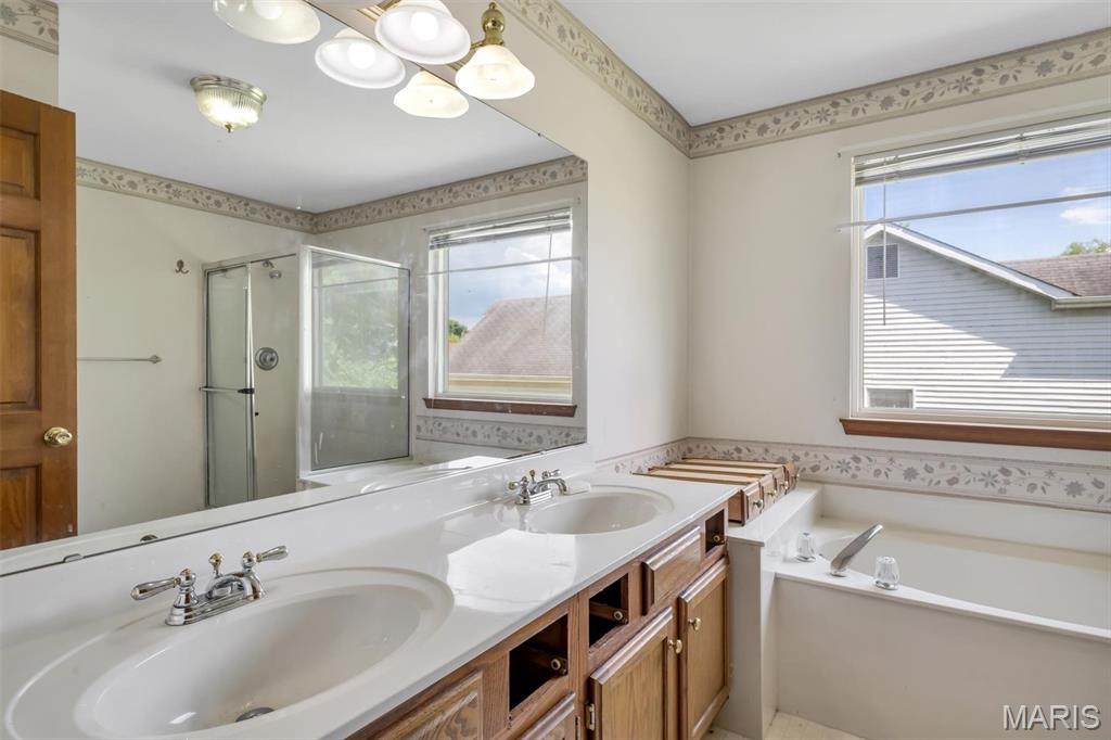 1828 Chateau Du Mont Drive Property Photo 19