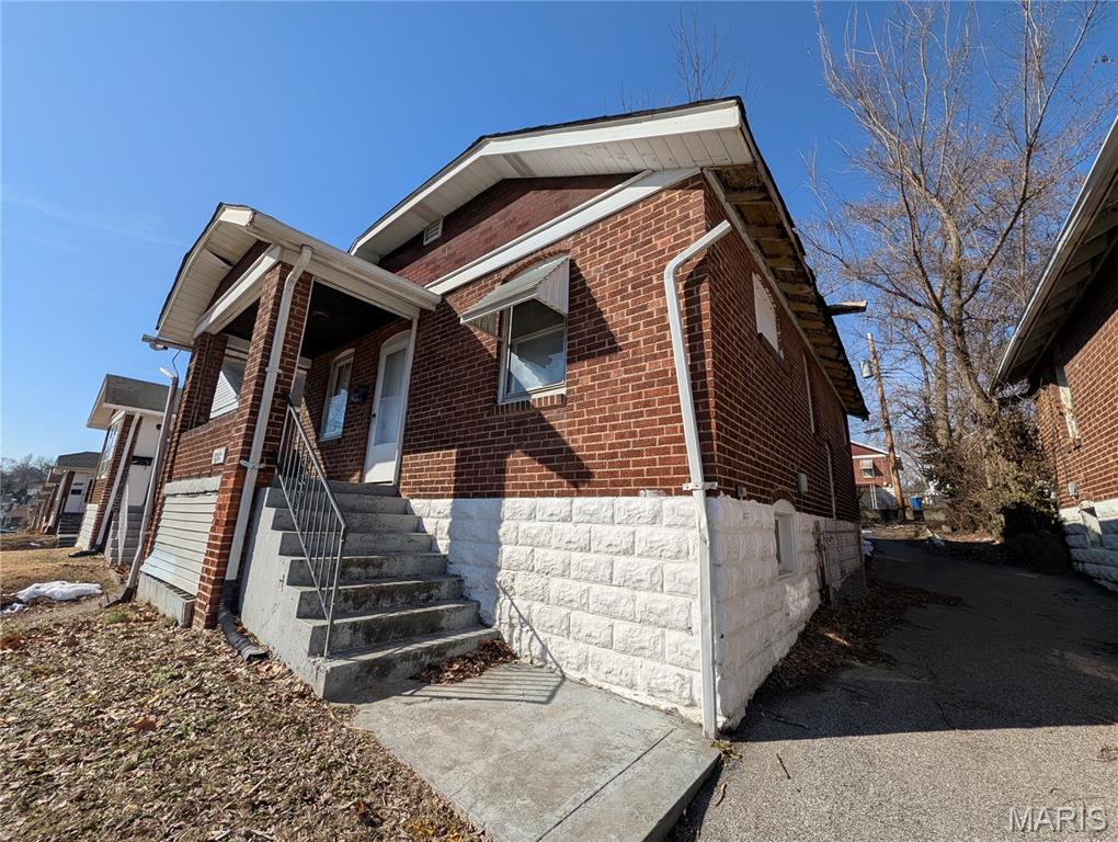 8363 Eton Place Property Photo 2