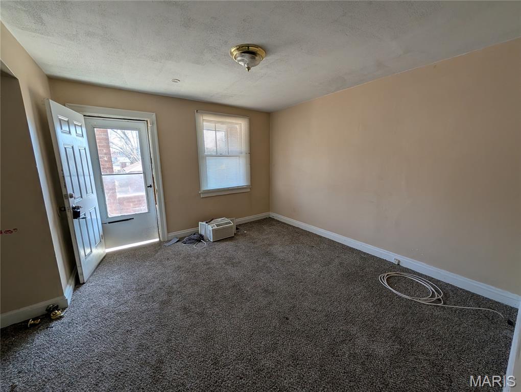 8363 Eton Place Property Photo 3