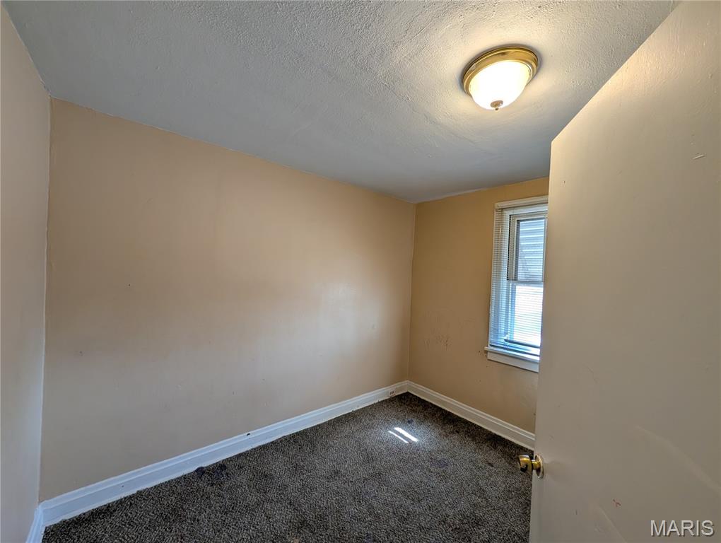 8363 Eton Place Property Photo 5