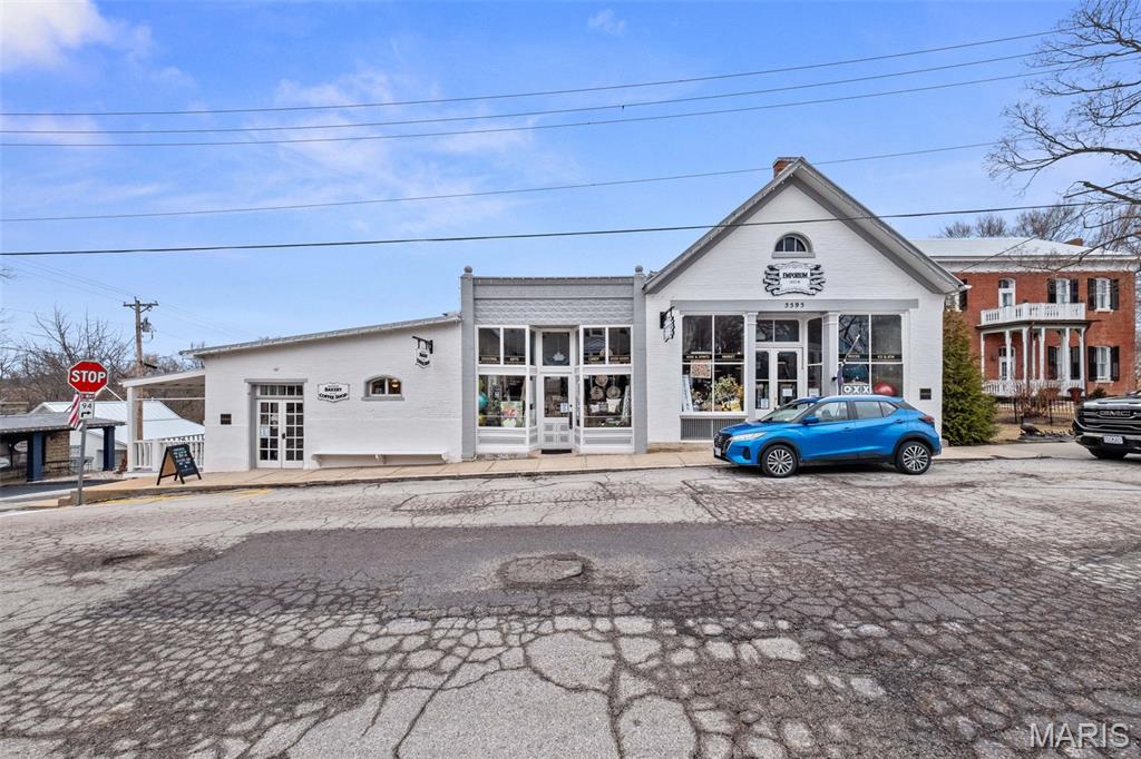 5595 Walnut And .21 Acre Lot On Jackson Street Property Photo 1