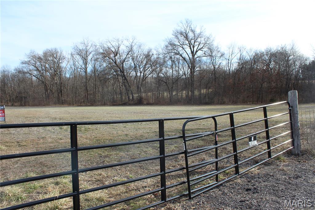 00 Highway 40 61 61 Property Photo 1