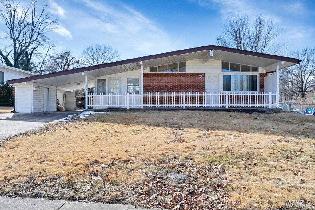 2620 Belair Terrace Property Photo 1