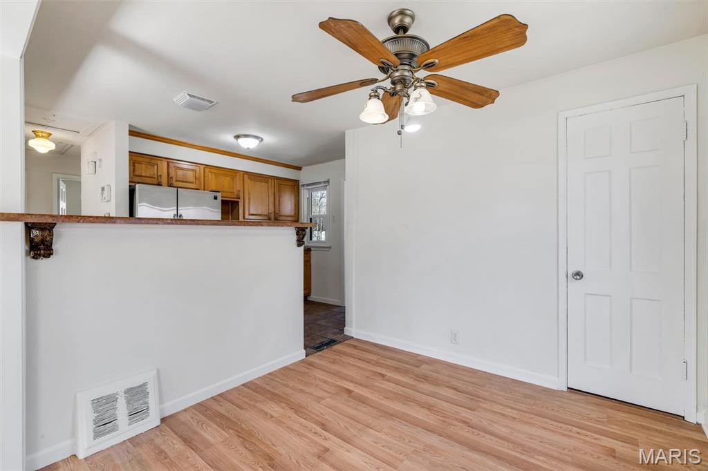 2045 Bainbridge Drive Property Photo 8