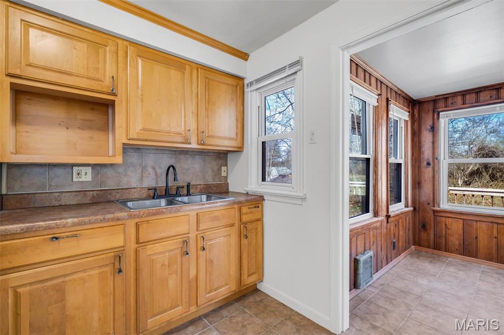 2045 Bainbridge Drive Property Photo 12