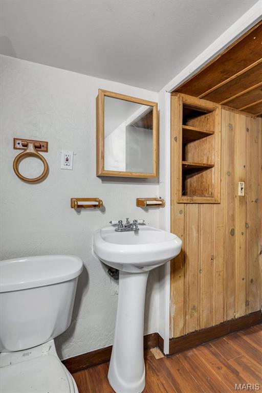 2045 Bainbridge Drive Property Photo 25