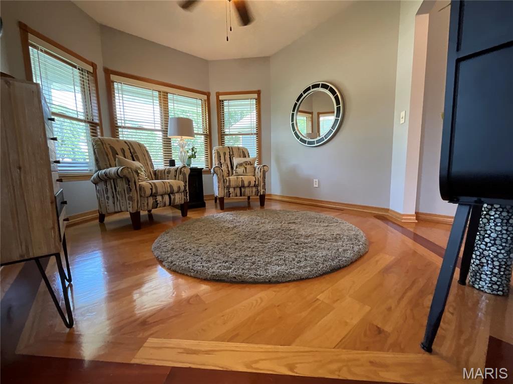 610 Oak Park Boulevard Property Photo 18