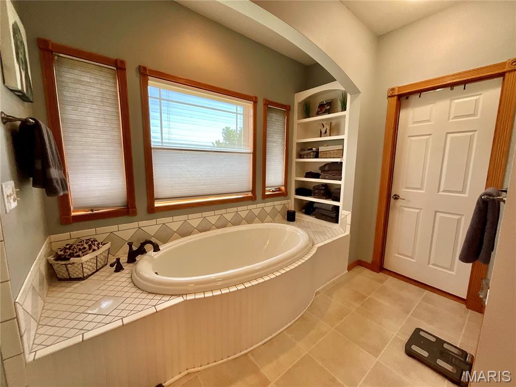 610 Oak Park Boulevard Property Photo 71