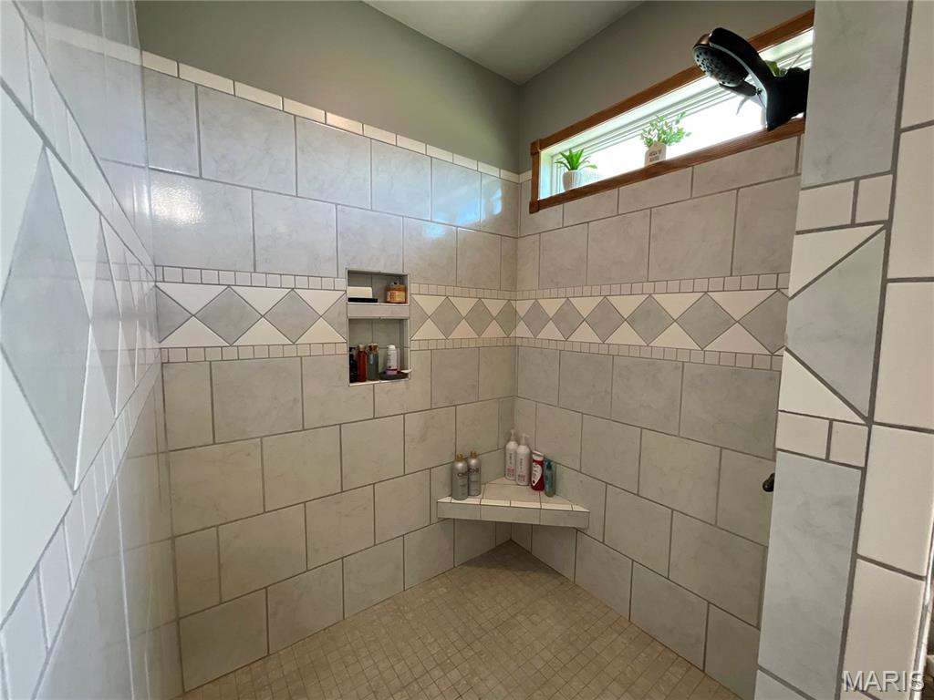 610 Oak Park Boulevard Property Photo 72