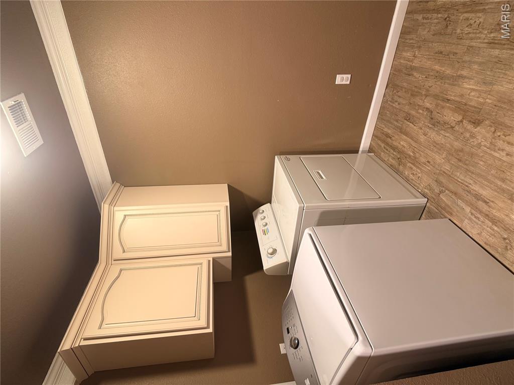 309 Park Street Property Photo 9