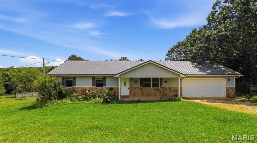 16650 Walnut Drive Property Photo 2