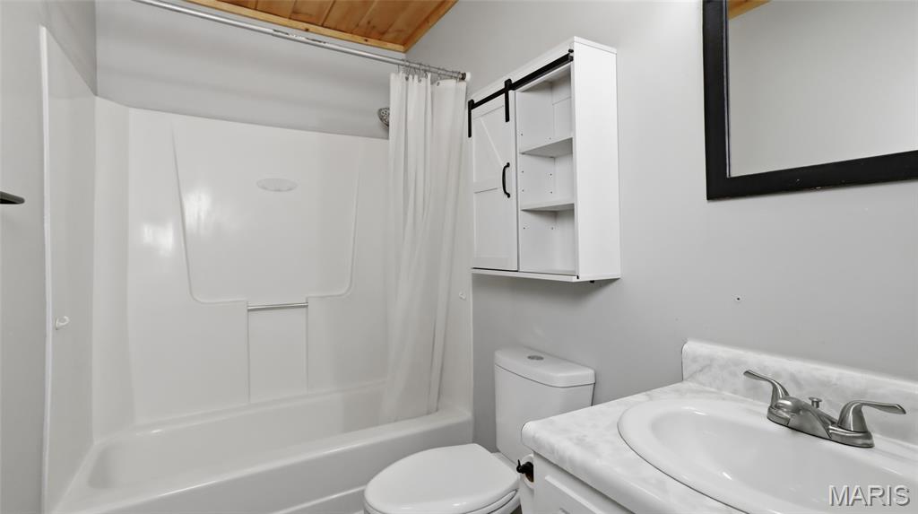 16650 Walnut Drive Property Photo 25