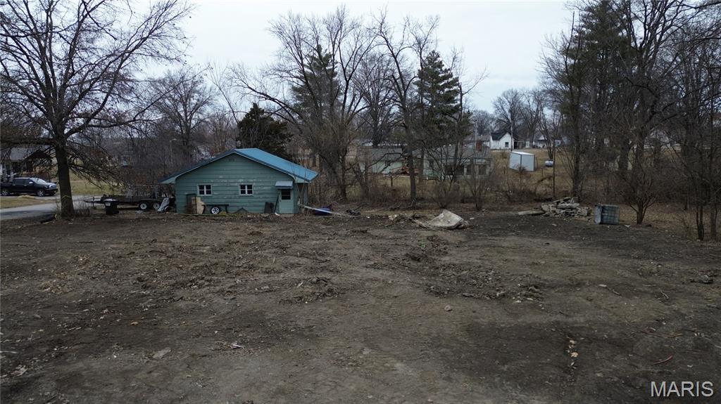 323 W Phipps Property Photo 6
