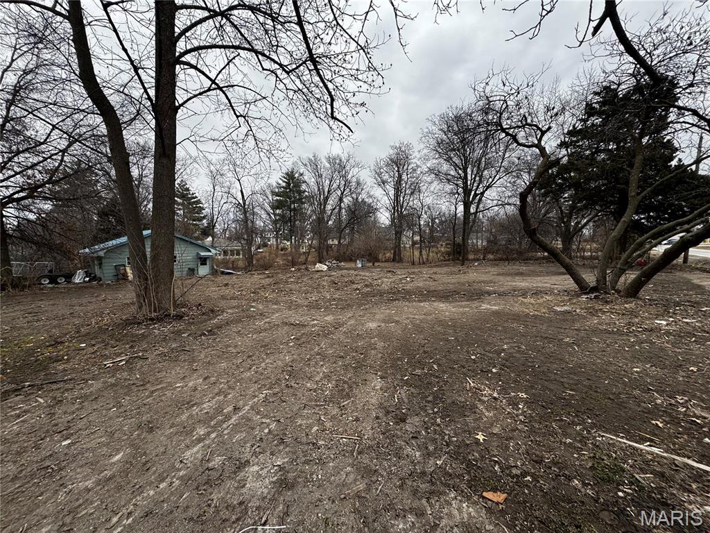323 W Phipps Property Photo 10