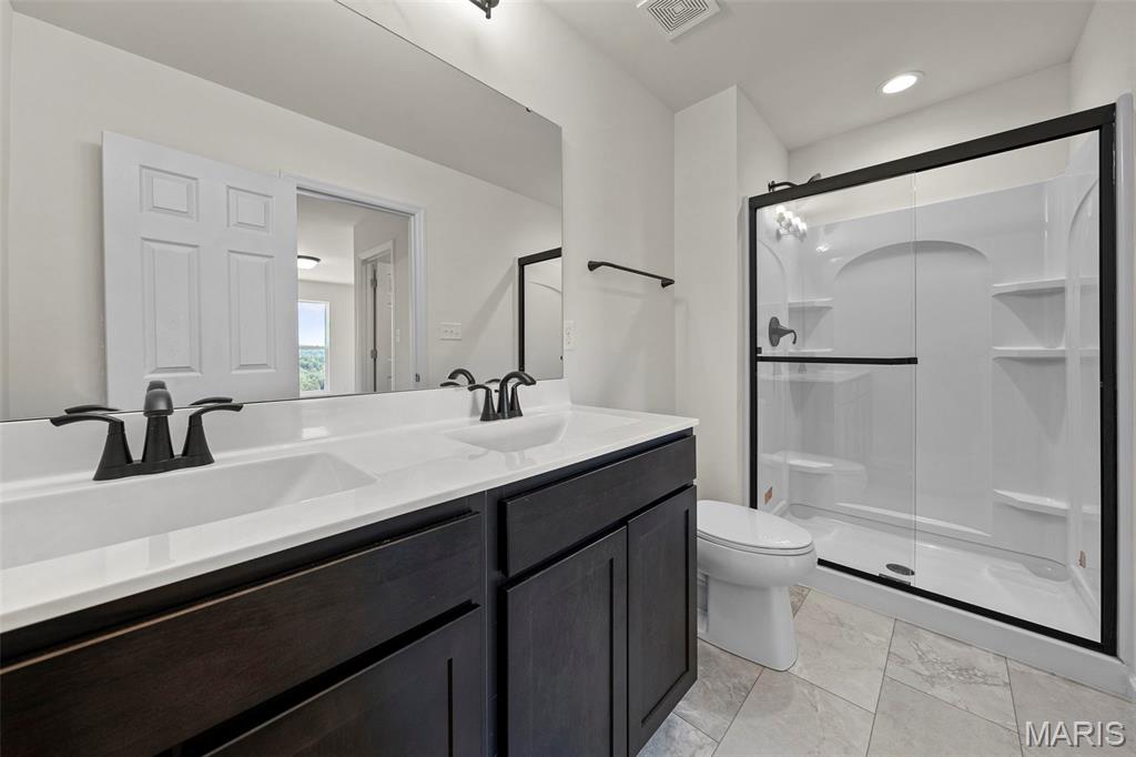 15 Shady Elm Court Property Photo 2