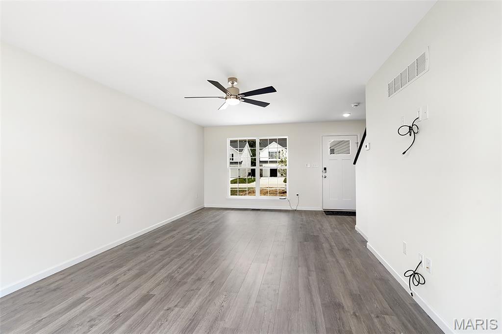 107 Windrow Drive Property Photo 22