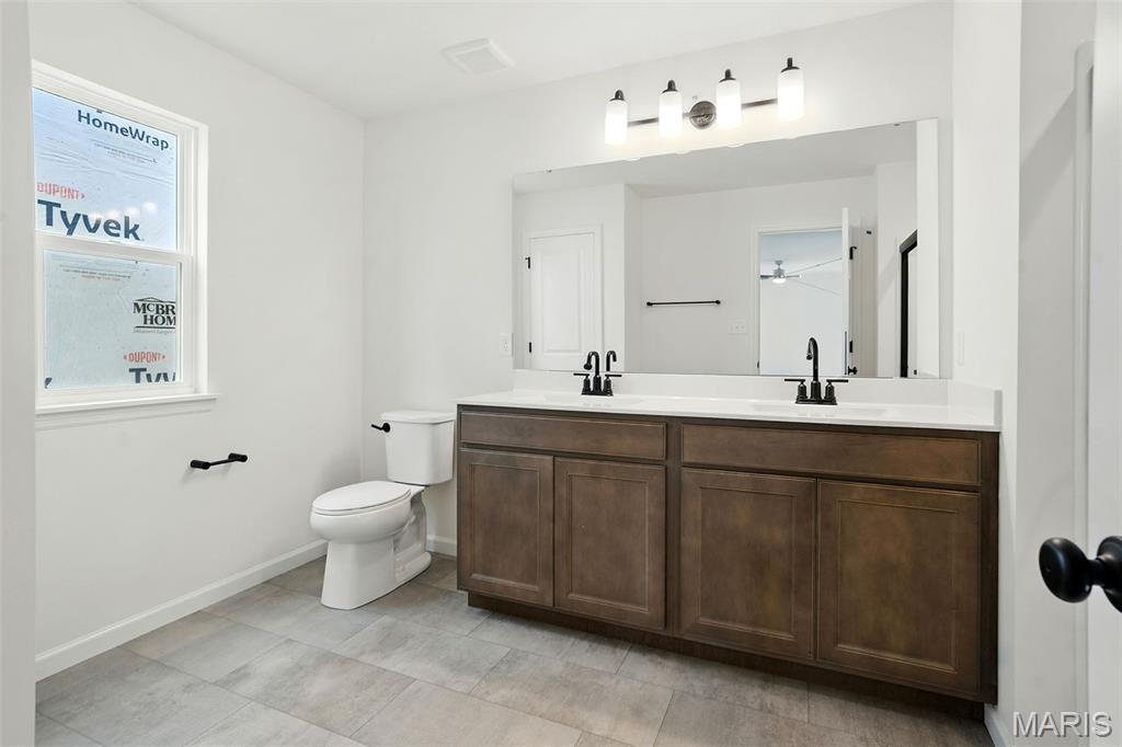 383 Butterfly Garden Lane Property Photo 5