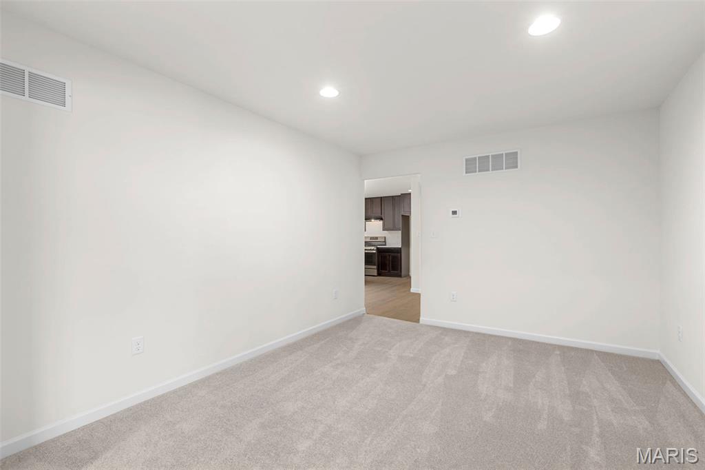 209 Gauntlet Lane Property Photo 4
