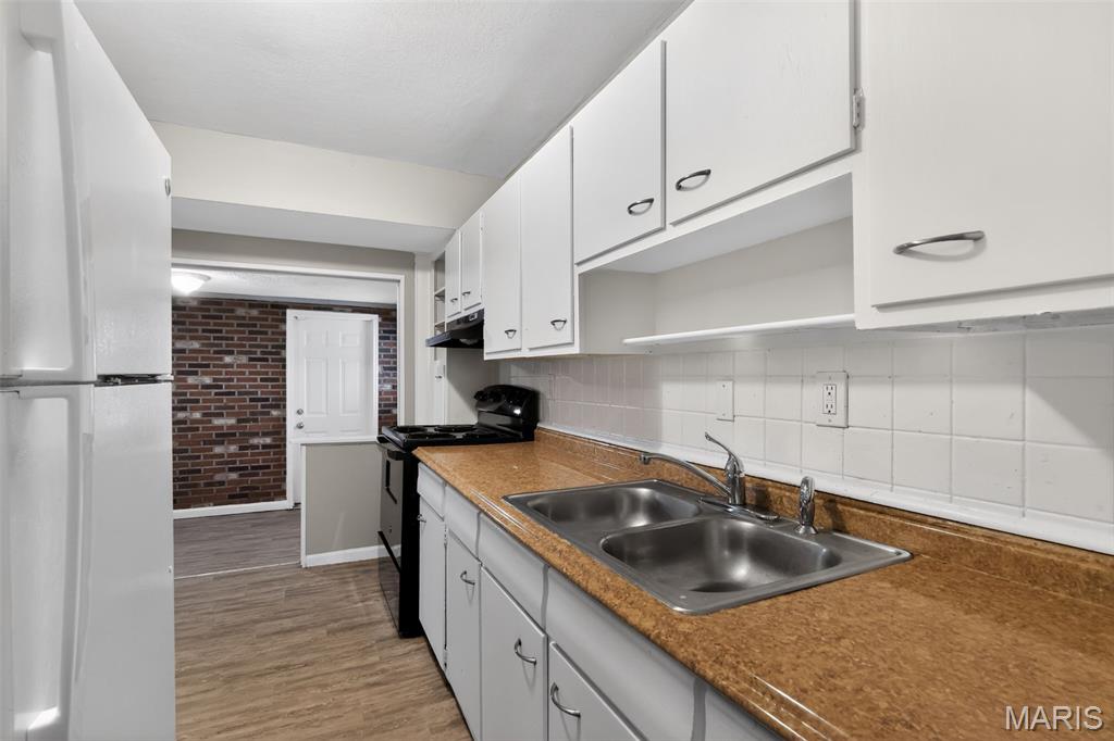 10518 Renfrew Drive Property Photo 9
