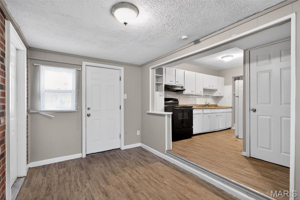 10518 Renfrew Drive Property Photo 10