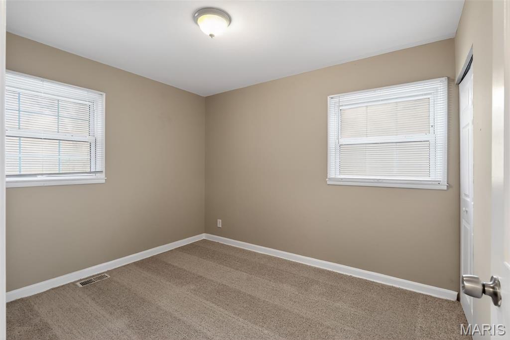 10518 Renfrew Drive Property Photo 13
