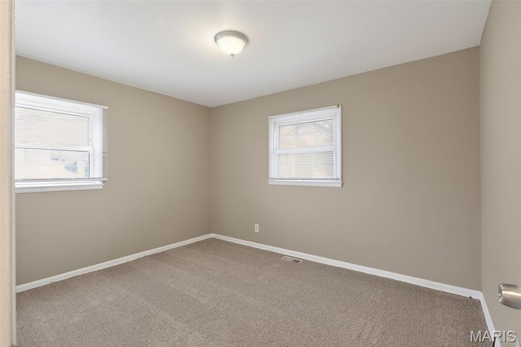 10518 Renfrew Drive Property Photo 14