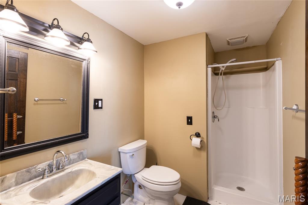 605 E Main Avenue Property Photo 12