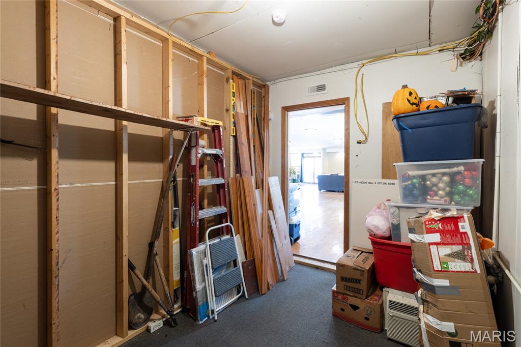 605 E Main Avenue Property Photo 20