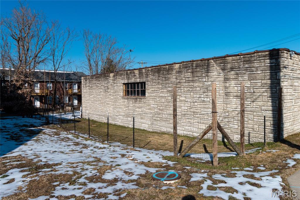 605 E Main Avenue Property Photo 28