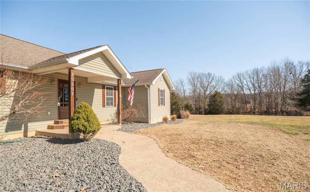 16501 County Road 420 Property Photo 5