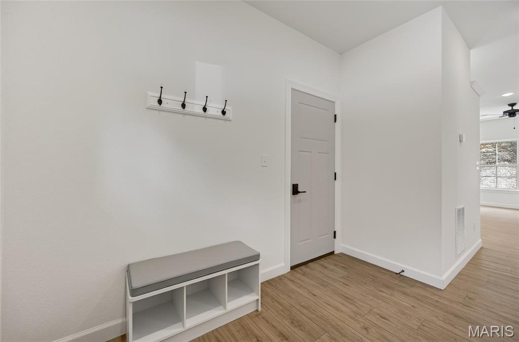 581 Russell Drive Property Photo 7