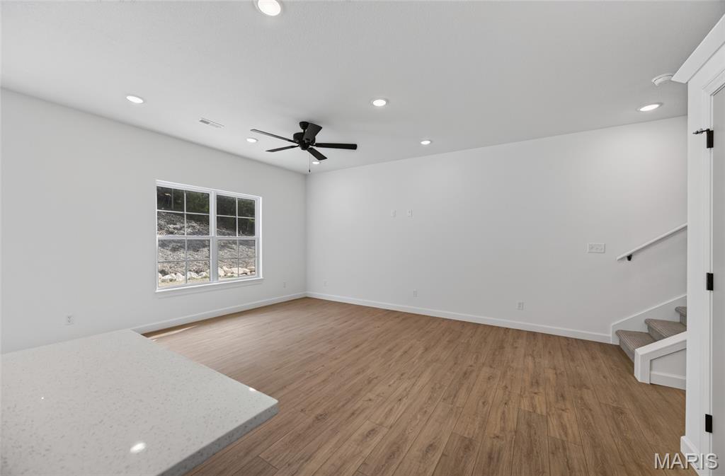581 Russell Drive Property Photo 22