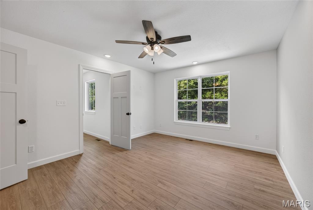 581 Russell Drive Property Photo 28