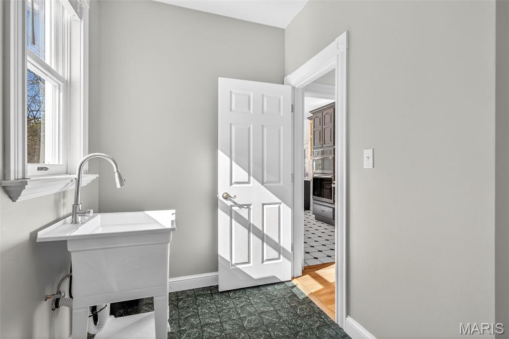 500 Stadium Drive Property Photo 38