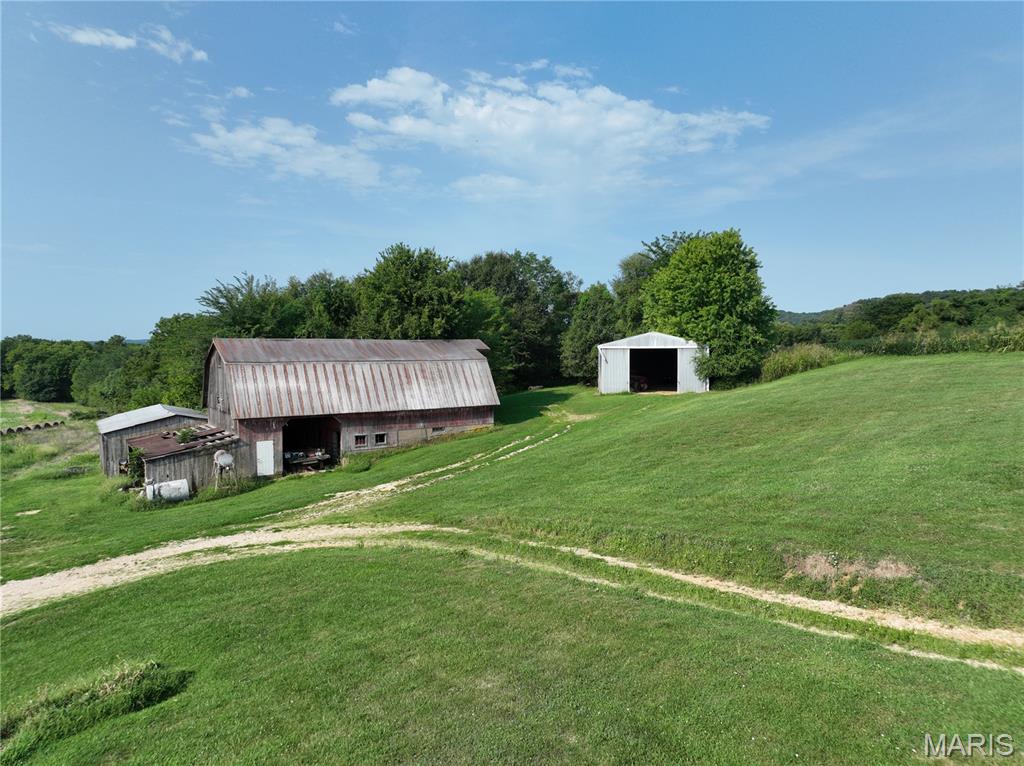 11742 Highway D Property Photo 2