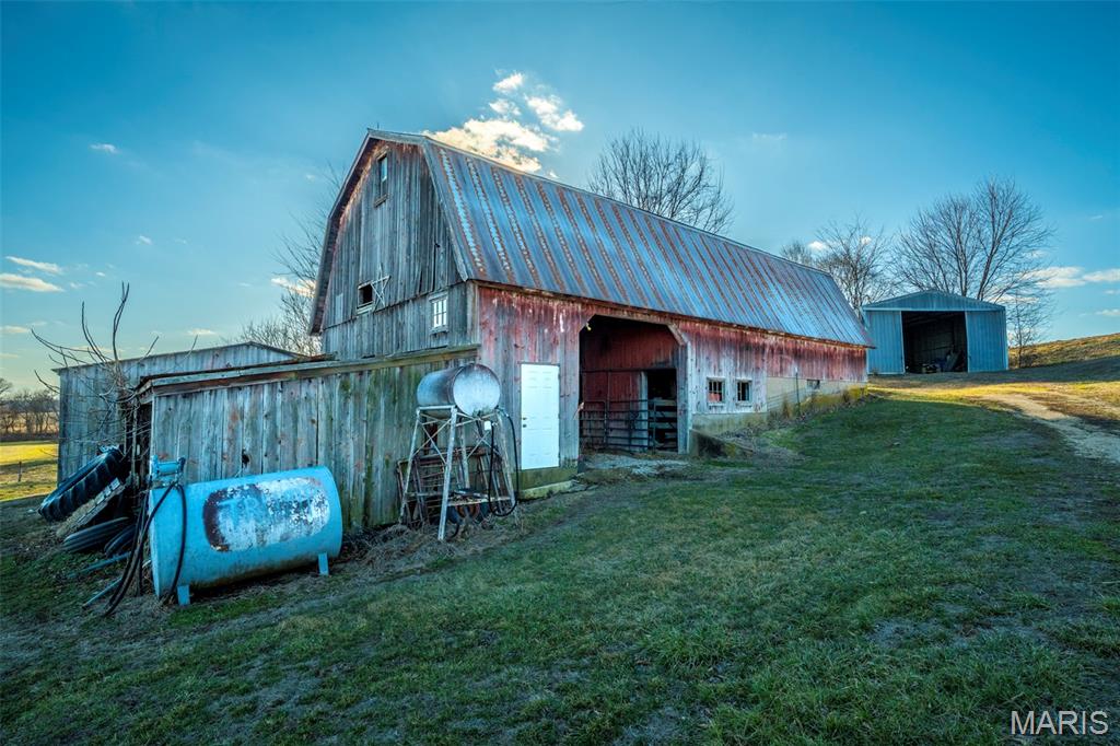 11742 Highway D Property Photo 36