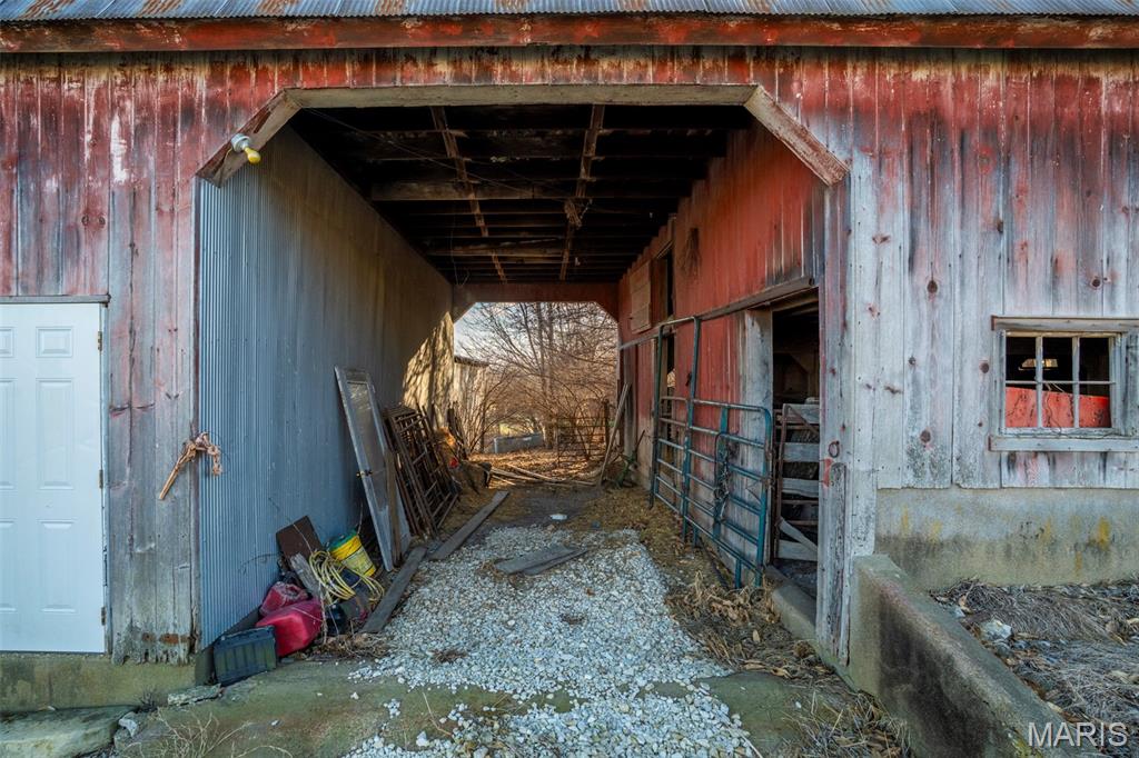 11742 Highway D Property Photo 38