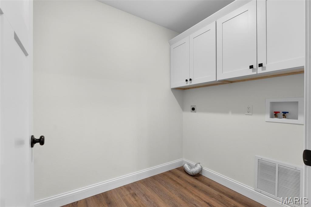 3828 Silverton Circle Property Photo 12