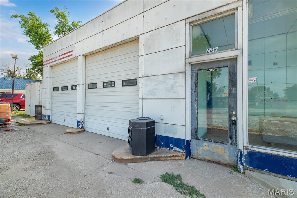 206 Washington Street Property Photo 6