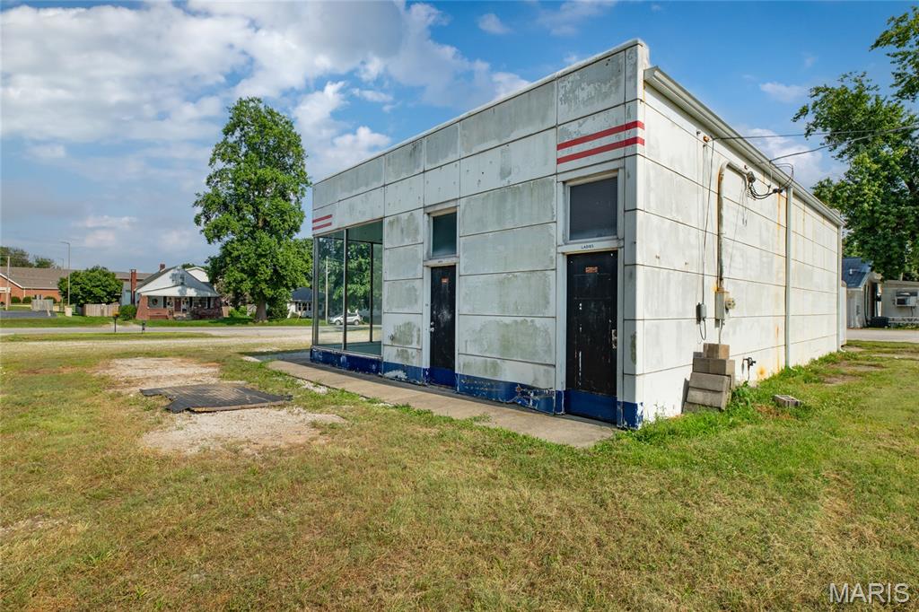 206 Washington Street Property Photo 11