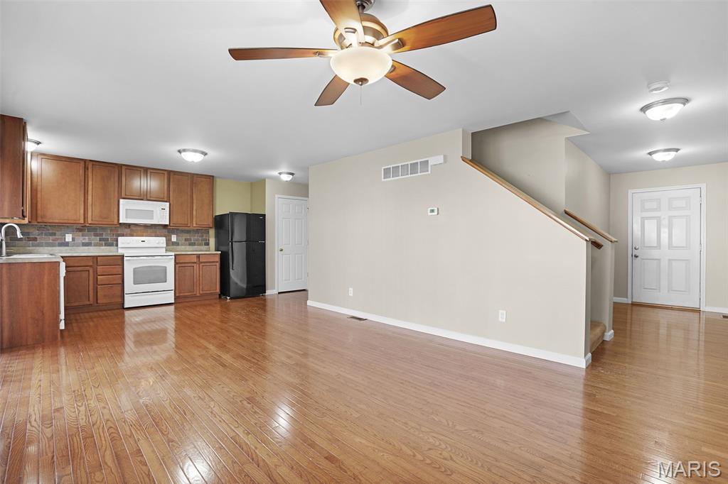301 Wild Oak Drive Property Photo 7