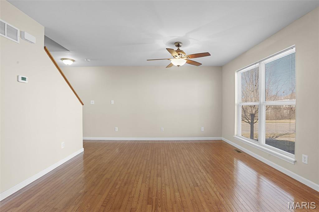 301 Wild Oak Drive Property Photo 8